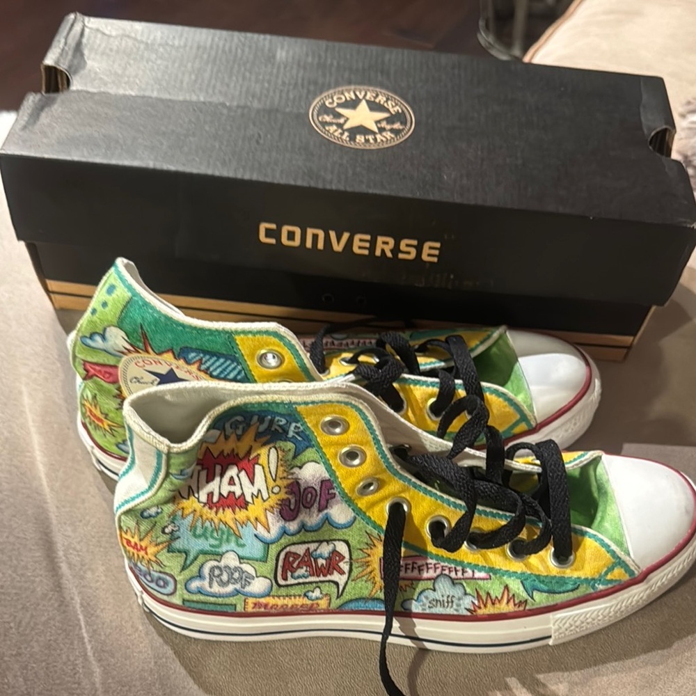 Converse High-Tops/Chuck Taylor Scooby Doo Men’s 7, Women’s 8, EUR 40 novelty